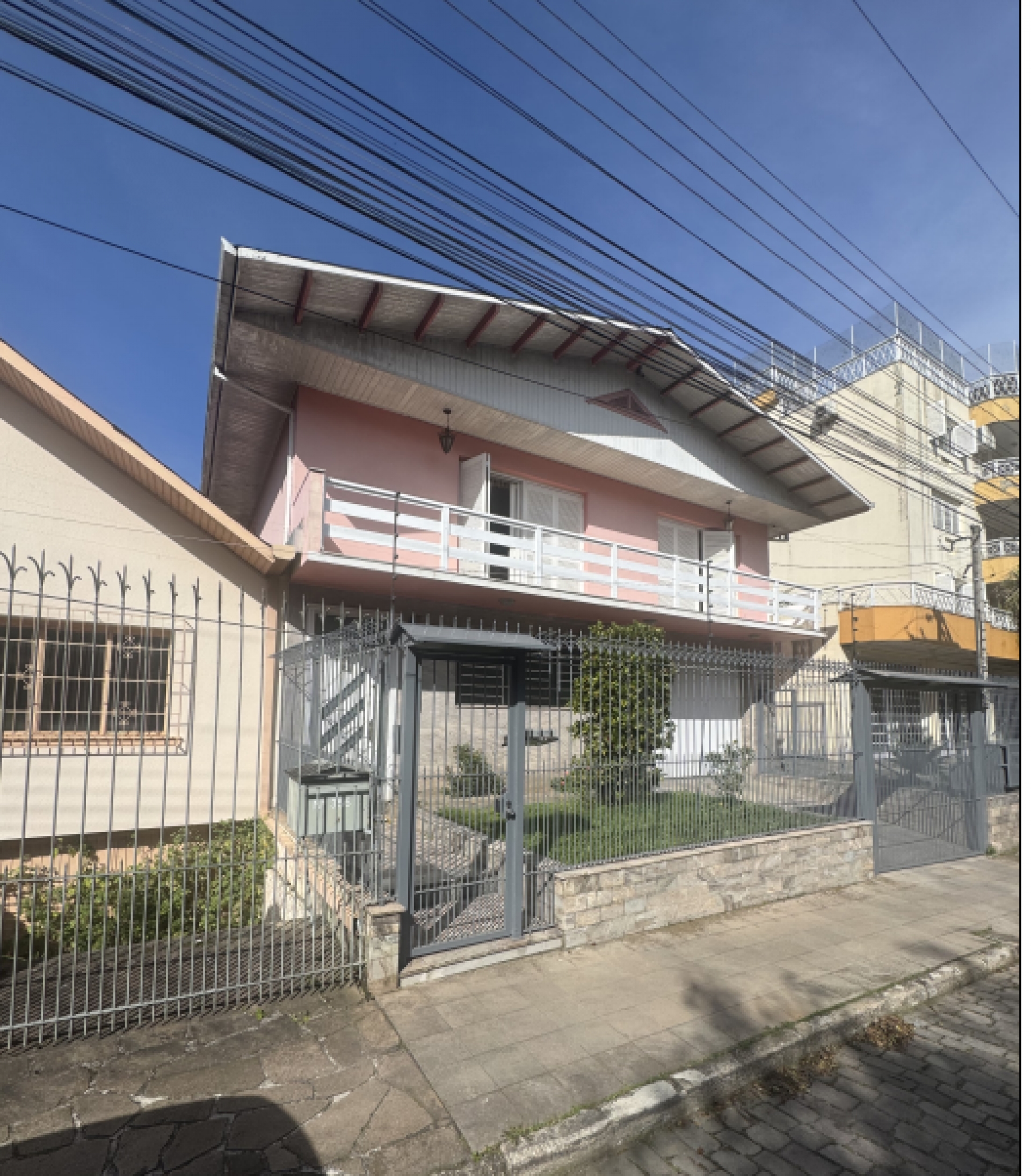 Leiloeiro Lunelli / I.01: PROCESSO Nº 5002171-96.2013.8.21.0010, um terreno urbano, com um prédio residencial, na Rua Francisco Fossatti, nº 366, Bairro Rio Branco, matrícula nº 14.337