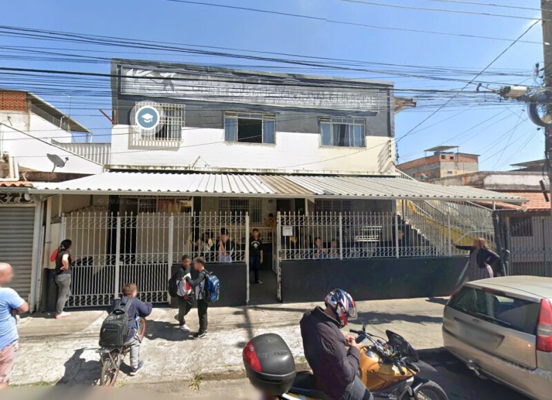 APARTAMENTO EM GUARAPARI/ES, IMÓVEIS RURAIS, RESIDENCIAIS E COMERCIAIS EM JUIZ DE FORA, 02 CAMINHÕES M.BENZ, VEÍCULOS E BENS DIVERSOS - Lote 008 (ID 27932)