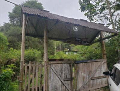 Sítio dos Sonhos – Imóvel Rural com Casas, Galpão, Piscina, Lagos e Área de Mata – Miracatu/SP 1º Le