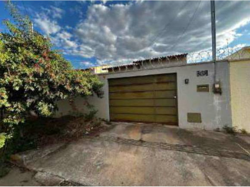 Casa à venda em leilão