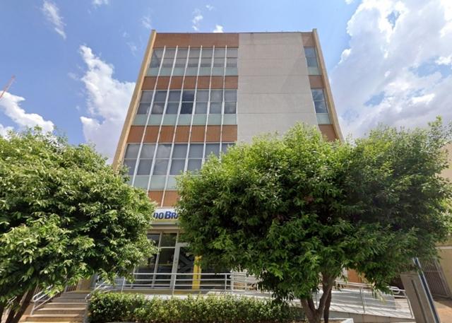 Leilão de imóveis com locação simultânea