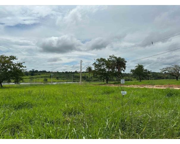 Sicoob - chácara 33, quadra 04, do chacreamento espelho d’água, situada na rua f, em abaeté/mg, com área de 1.000,00 m², matrícula nº 29.064 do cri de abaeté/mg.