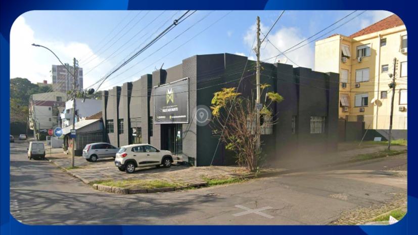 PRÉDIO COMERCIAL - COMPLEXO IMOBILIÁRIO COMPOSTO POR DUAS UNIDADES ADJACENTES SITUADAS NA RUA VISCONDE DE PELOTAS, Nº 407 E Nº 417, BAIRRO PASSO DA AREIA, PORTO ALEGRE/RS. - Luis Leiloeiro
