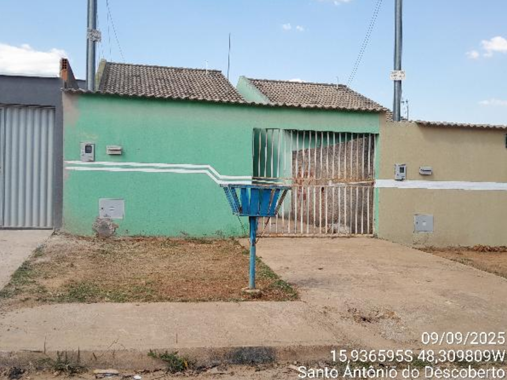 Casa - 63m² de área privativa, 180m² de área do terreno, com vaga de garagem - santo antonio do descoberto/go