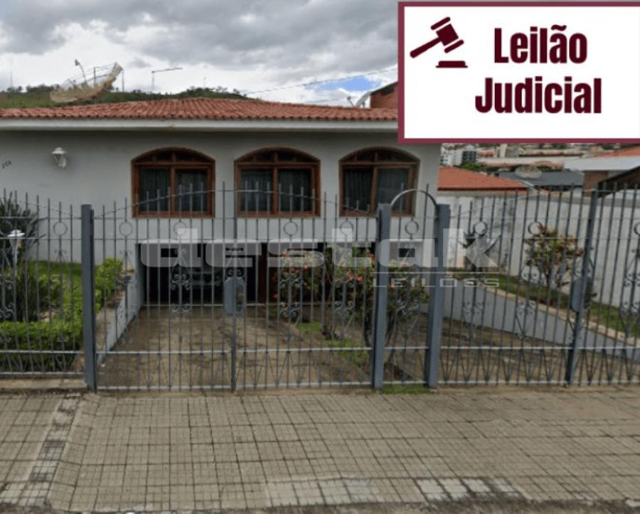 Casa em Águas de Lindóia/SP