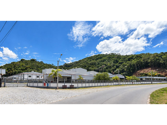 Lote 3: galpão com terr. de 30.000,00 m² - córrego de s. antônio bom jardim rj