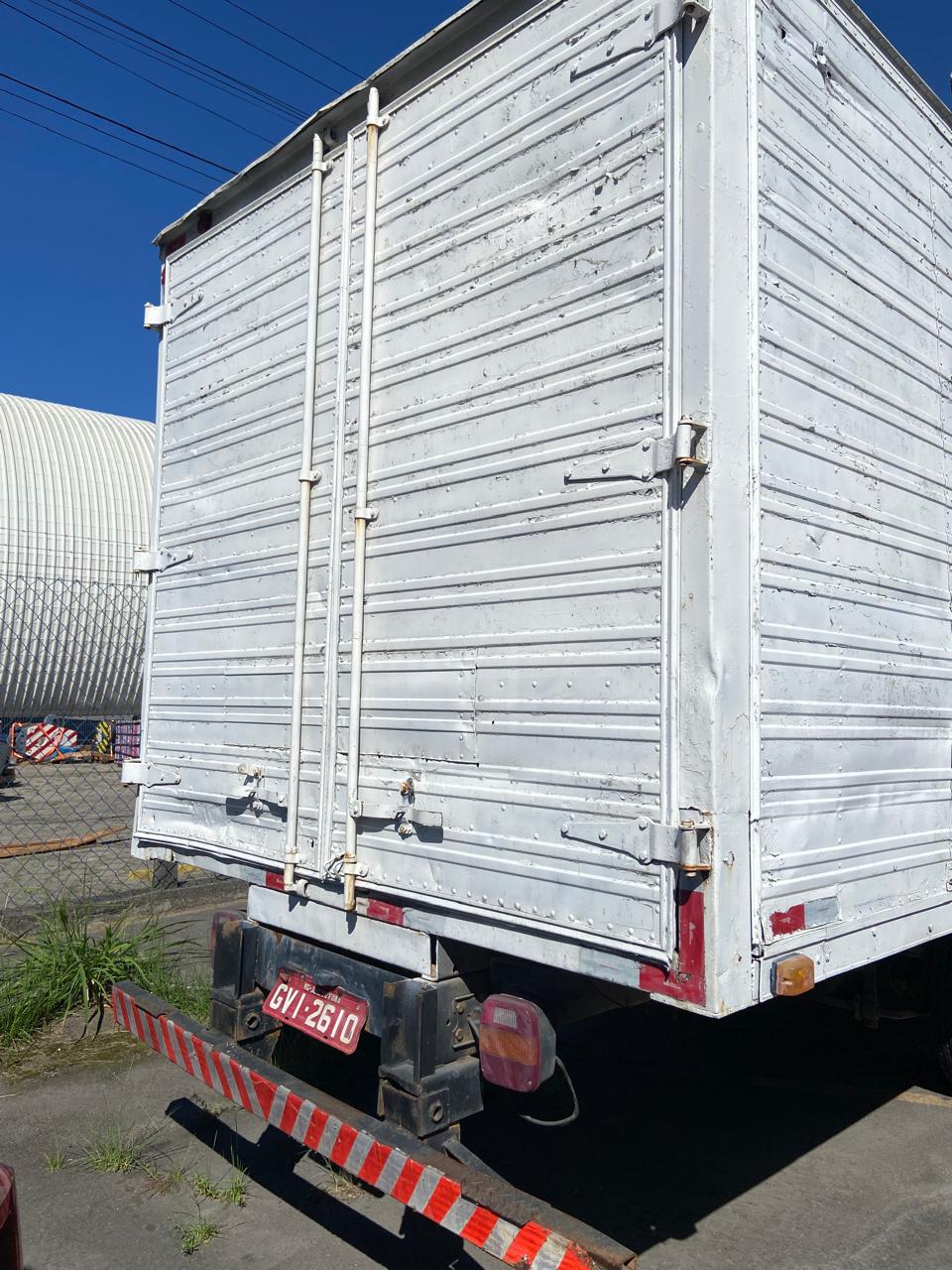 CAMINHÃO BAÚ, VW/8.100, ANO 1997/1997, BRANCO, PLACA GVI2610, A DIESEL, CHASSI 9BWV2TL54VRB04981