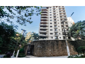 Apartamento em leilão no Edifício Ouro Preto em São Paulo - SP