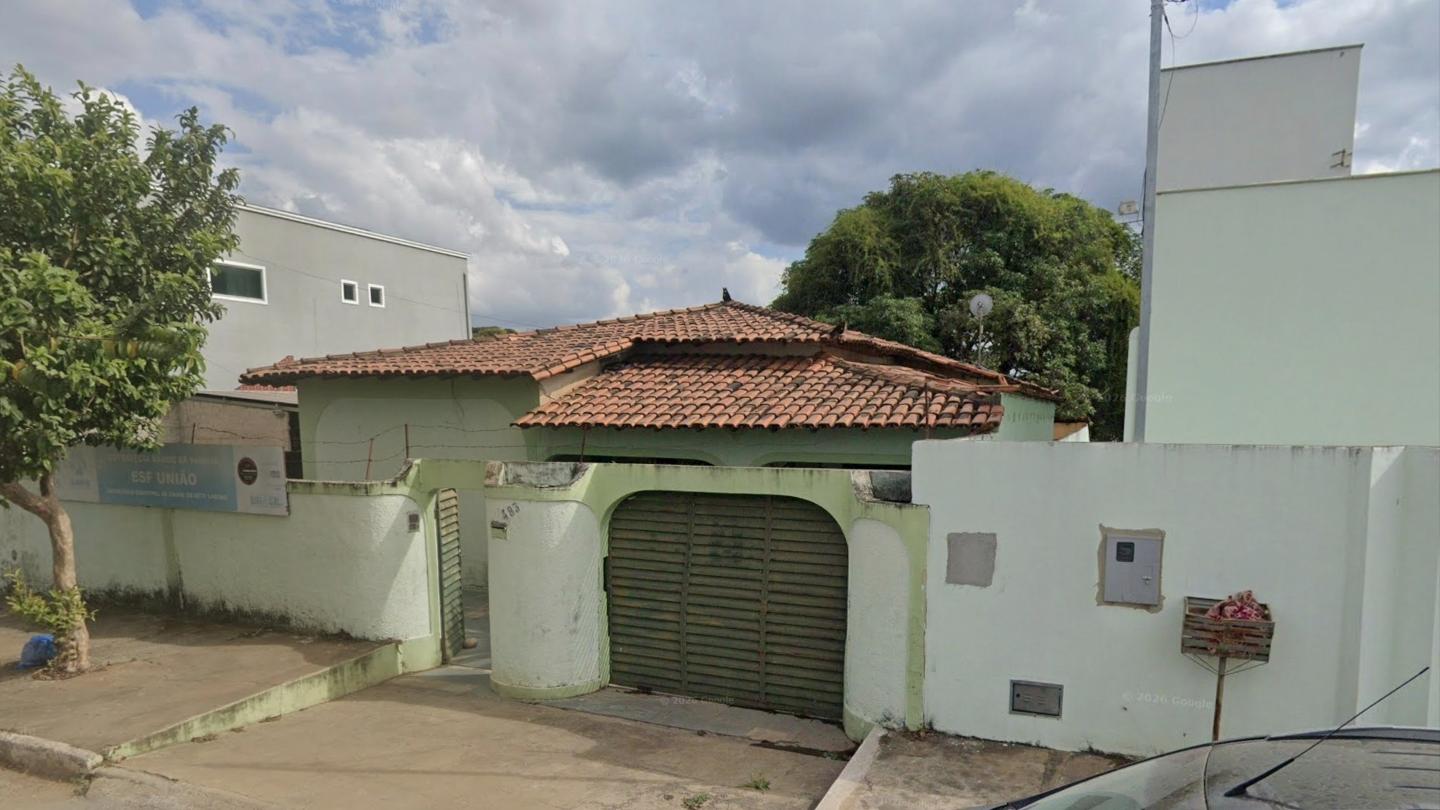 Casa com 600M² contando com 4 quartos, 2 banheiros e uma garagem em Vapabucu - Sete Lagoas/MG - Comprei PGFN - Leilão Prático