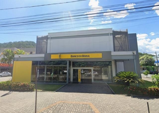 Leilão de imóveis com locação simultânea