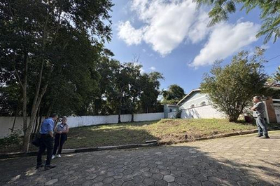 50% DE LOTE DE TERRENO COM 697,40 M² ¿ CONDOMÍNIO PORTAL DAS HORTÊNSIAS ¿ ATIBAIA/SP