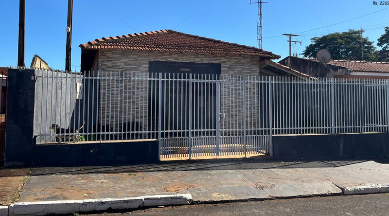 Casa no Centro de Ipaussu/SP - Lote 001 (ID 17448)