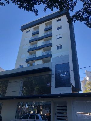 Apartamento 303 localizado no 3º pavimento do Edifício Mauá, na lateral esquerda e junta à divisa norte para quem postado na Avenida Mauá olhar de frente para o edifício, com a área privativa de 107,33m²; Box 202 localizado no 2º pavimento do Edifício Mauá, com a área privativa de 13,01m²; e, Box 219 localizado no 2º pavimento do Edifício Mauá, com a área privativa de 14,50m². Imóveis este situados na Avenida Mauá, 197, na cidade de Carazinho/RS. Matrículas nºs 45.506, 45.467 e 45.484.