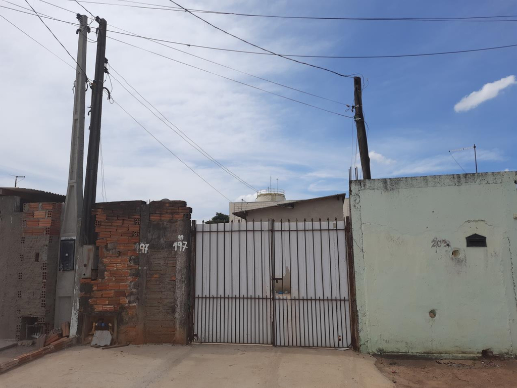 2 casas, a.t. 250m²