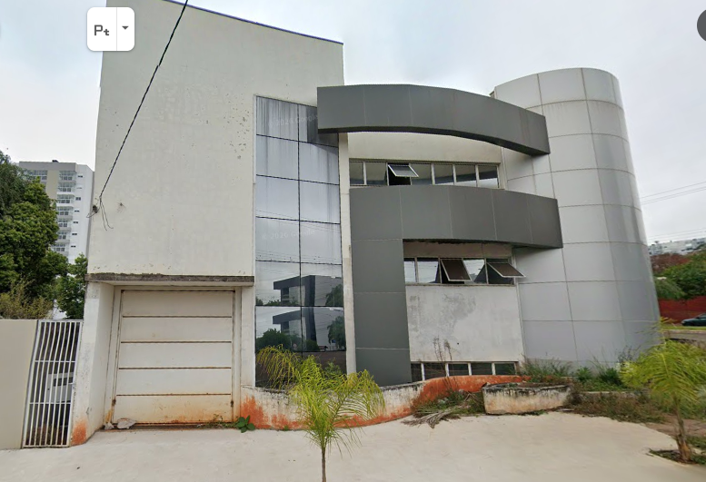 MATRÍCULA Nº 15.799, IMÓVEL URBANO CONSTITUÍDO POR TERRENO COM ÁREA SUPERFICIAL DE 578,00 M² + CASA COM 163,60M² E GALPÃO COM 57,50M² - Marcelo Trevisan - Leiloeiro Oficial