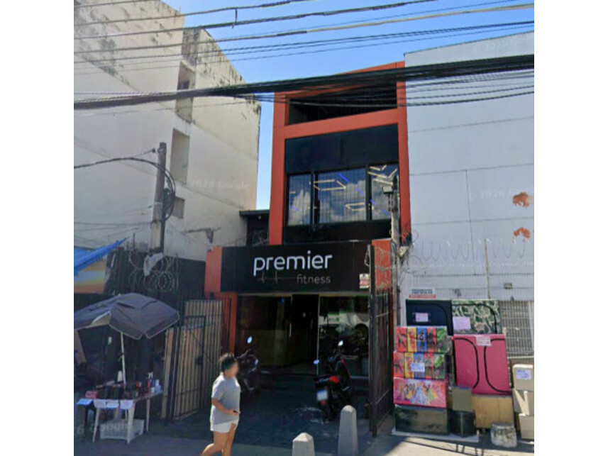Imóvel comercial à venda em leilão