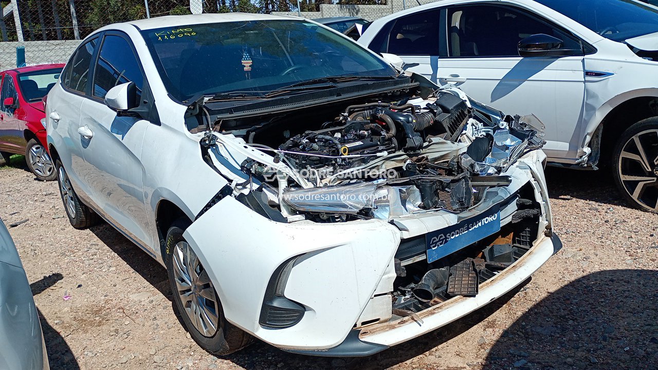 TOYOTA YARIS SA XL15 2024/2025