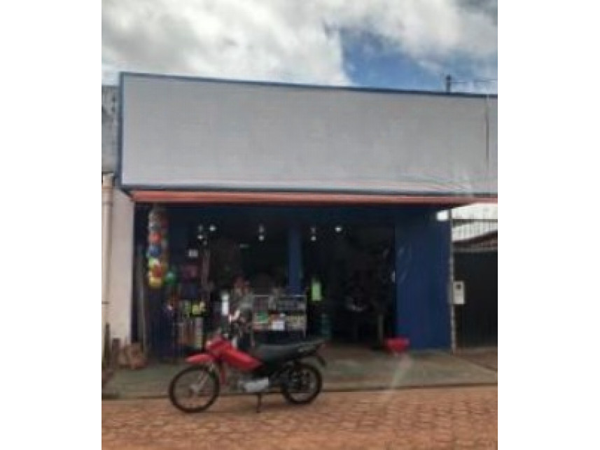 Prédio comercial à venda em leilão