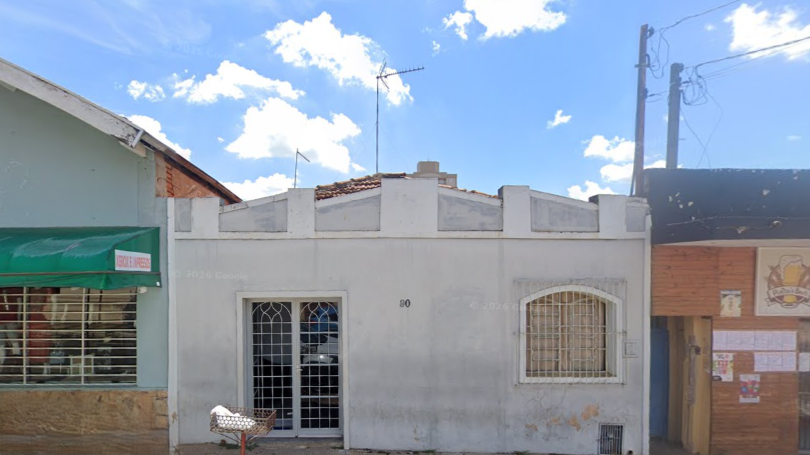 Casa com 280m² | dois dormitórios | centro