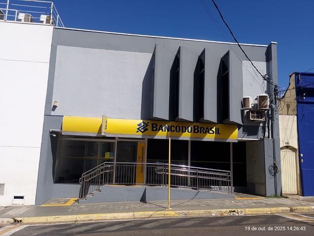 Leilão de imóveis com locação simultânea
