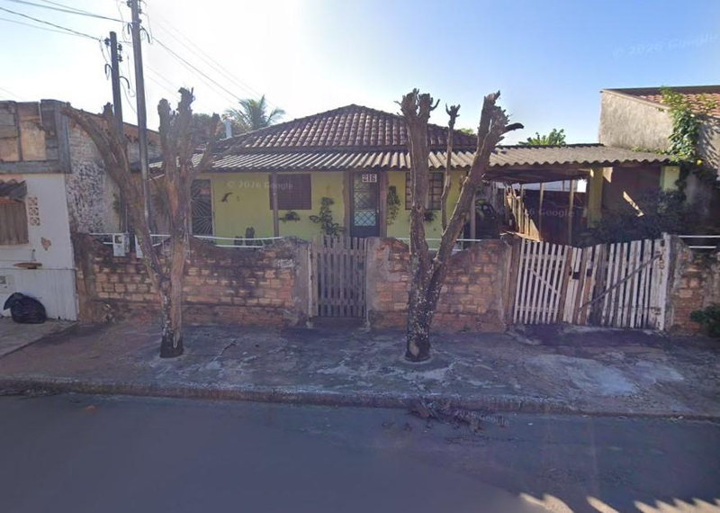 Oportunidade em Leilão: Terreno 565m² c/ Construções - Vila Sanches Postigo