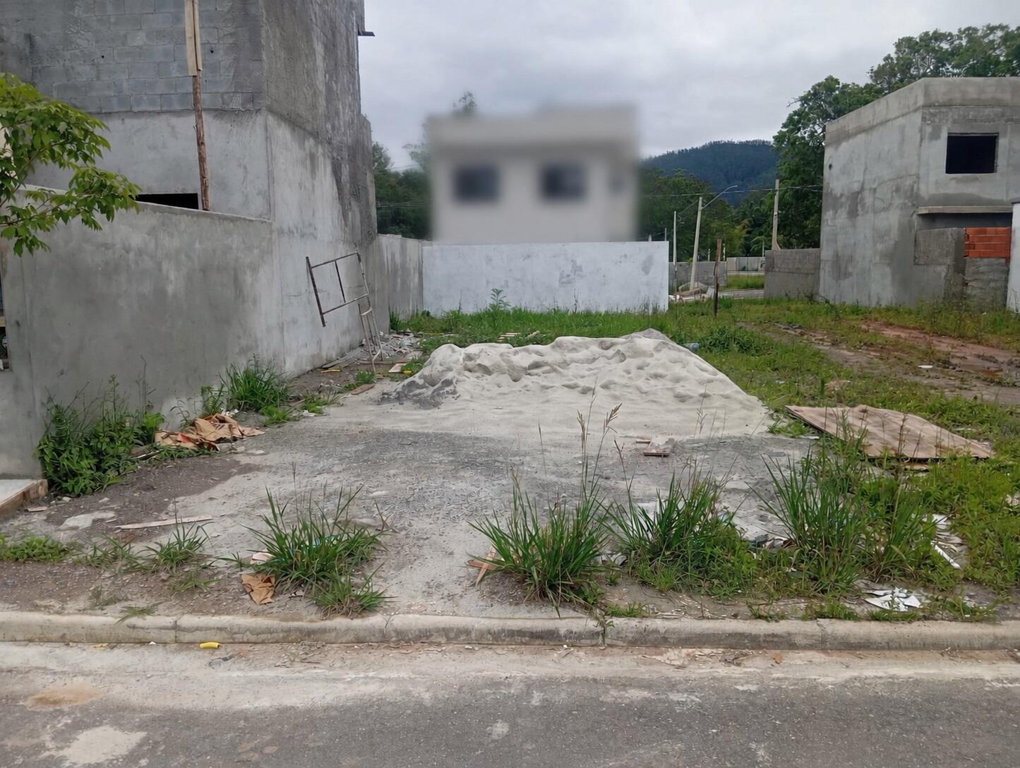 Mogi das cruzes/sp - um terreno de formato regular, designado como lote nº 11