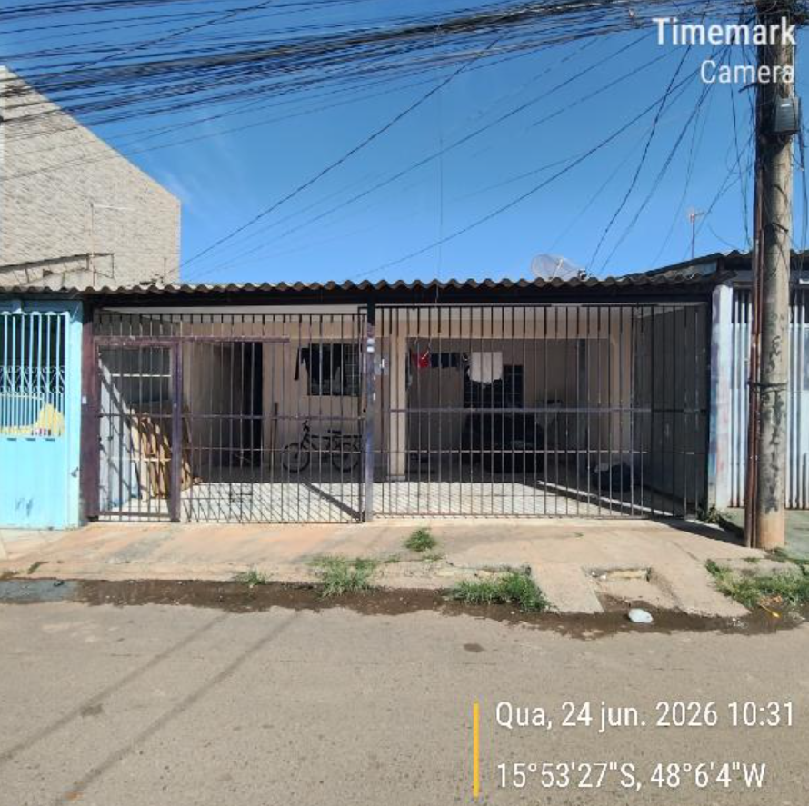Casa - 120m² de área privativa, 126m² de área do terreno, com vaga de garagem - samambaia/df
