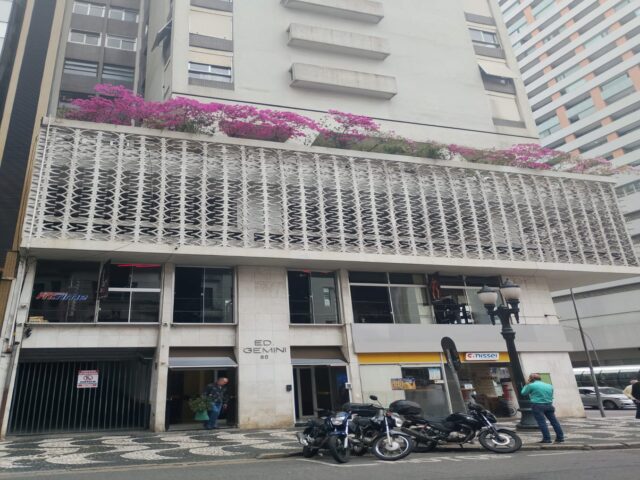 Apartamento na comendador araújo com 158,62m²