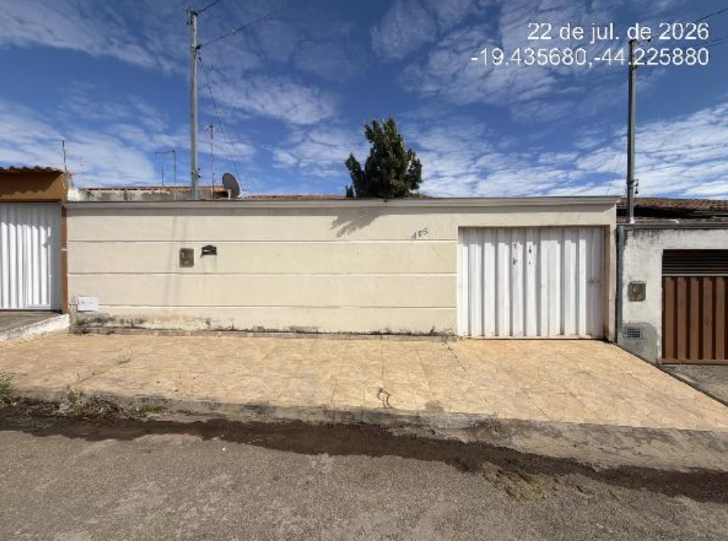 Casa - 52,29m² de área privativa, 180m² de área do terreno, com vaga de garagem - sete lagoas/mg