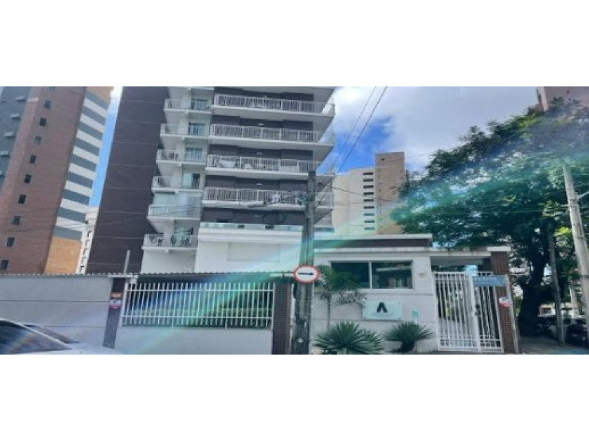 Apartamento duplex à venda em leilão