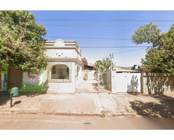 Pompéu/mg - [fração ideal de 6,71% sobre] uma casa área 723,00m² na praça governador valadares. casas em leilão | mgl leilões