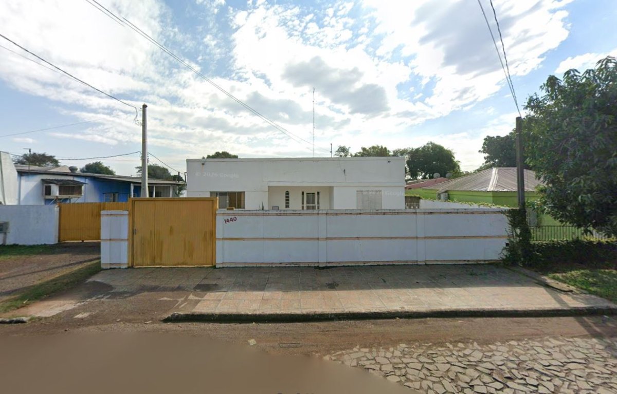 (SÃO BORJA/RS) Um terreno de 826,00m², c/ diversas benfeitorias, no Bairro Passo