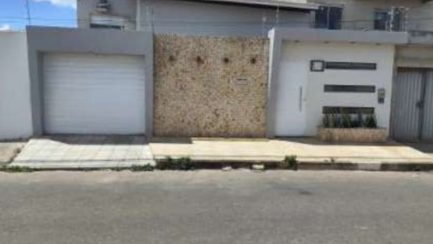 Casa no bairro felícia em vitória da conquista/ba