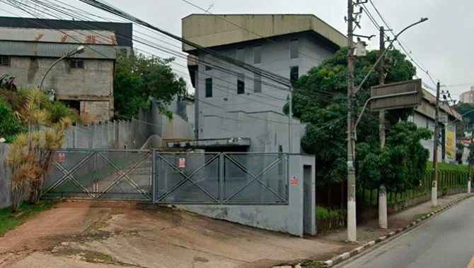 IMÓVEL DESOCUPADO R$ 17.798.475,00 502 0 Galpão Industrial 3.721 m² (área construída) e 6.041 m² (te