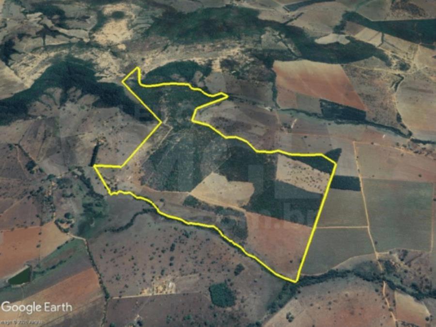 POMPÉU/MG - Imóvel rual área de 2,75,00 ha na Fazenda Angola.