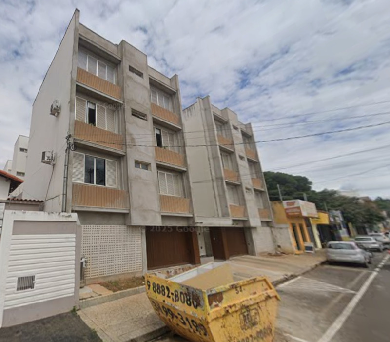 Campina verde/mg – imóvel comercial e seu terreno com 218,60m², no centro comercial em leilão | mgl leilões