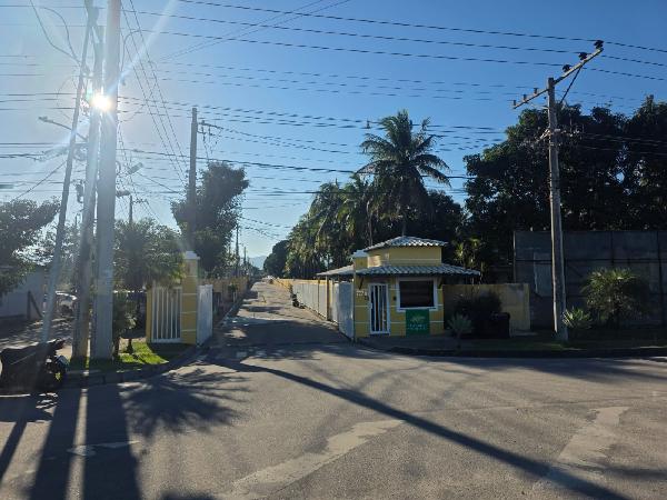 Village ypê amarelo