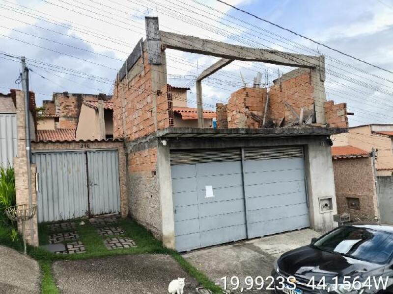 Casa em leilão em Vila Verde, Betim/MG