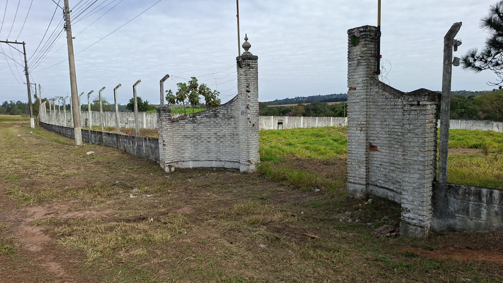 Gleba de terras area total 1049756m² Rodovia Geraldo de Barros Sao PedroSP