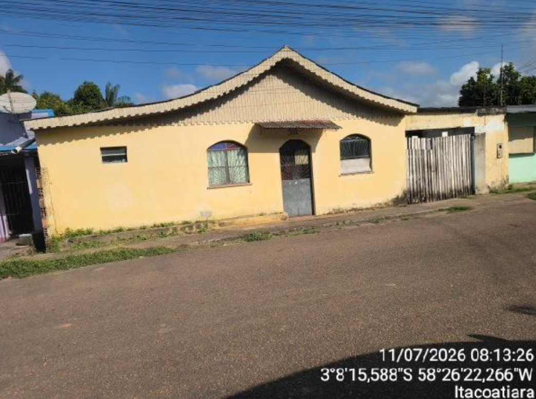 Casa - 108,85m² de área privativa, 495m² de área do terreno, com vaga de garagem - itacoatiara/am