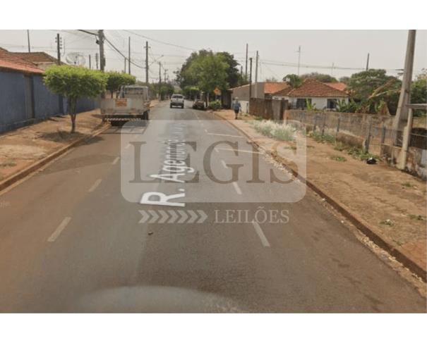 Santa cruz do rio pardo/imóveis - imóvel residencial com a.t 242,00m²