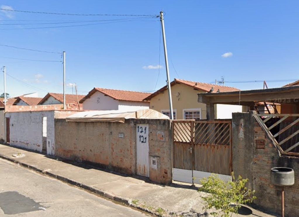 Casa, A.T.: 180m², A.C.: 36m², Jardim Kennedy, Poços de Caldas/MG