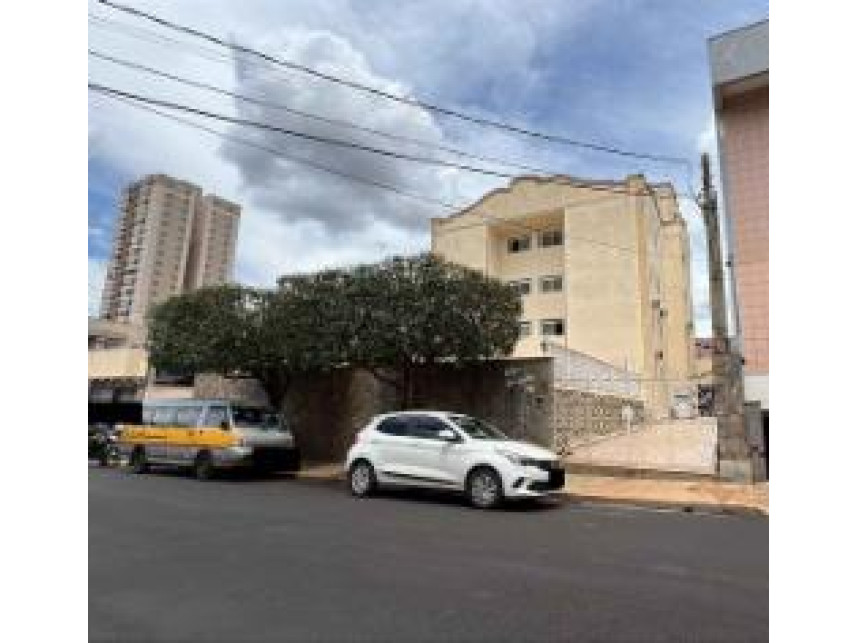 Apartamento à venda em leilão