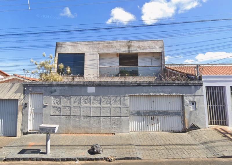 UBERLÂNDIA LEILÕES | BEM: Um imóvel localizado na em UBERLANDIA