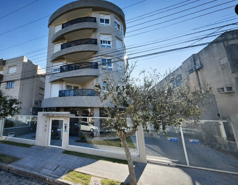 EXCELENTE APARTAMENTO NO CENTRO DE PELOTAS - Lote 001 (ID 8400)