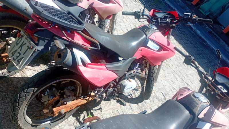 LOTE 016