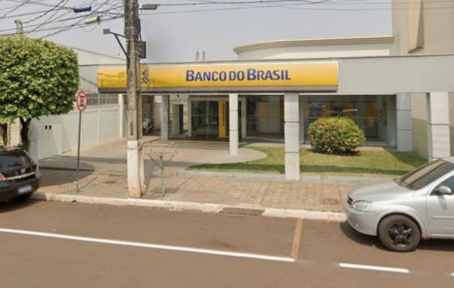 Leilão de imóveis com locação simultânea