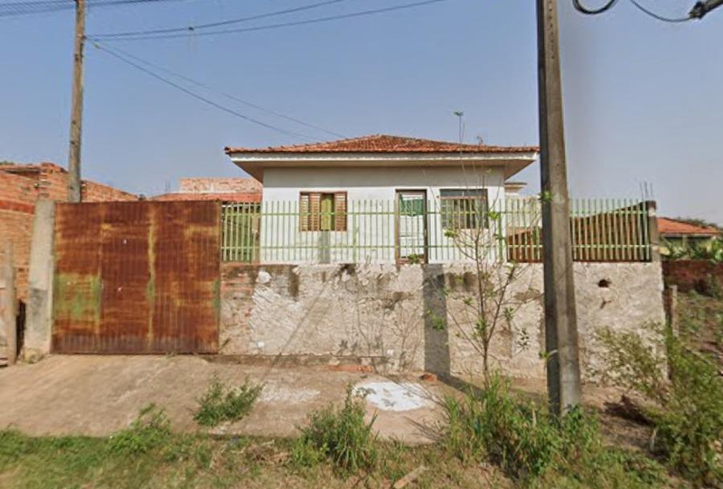 Lote nº 13 contendo benfeitorias com a área de 108,00m² em Santo Antônio da Platina/PR