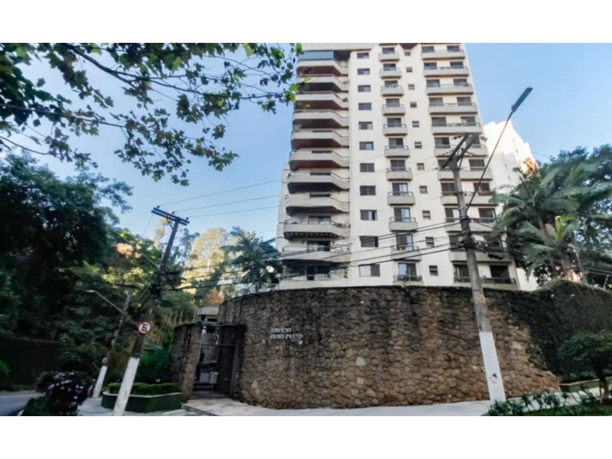 Apartamento à venda em leilão