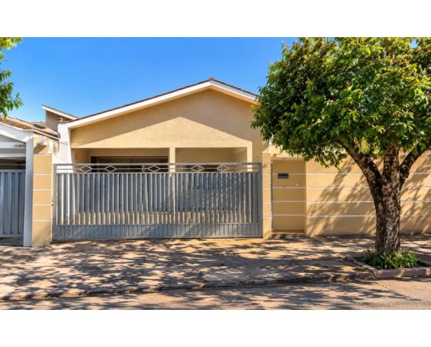 1ª praça · 03/12 − 67 % sobre a avaliação Casa · Andradina/SP Casa Lance mínimo R$ 27.216 avaliação